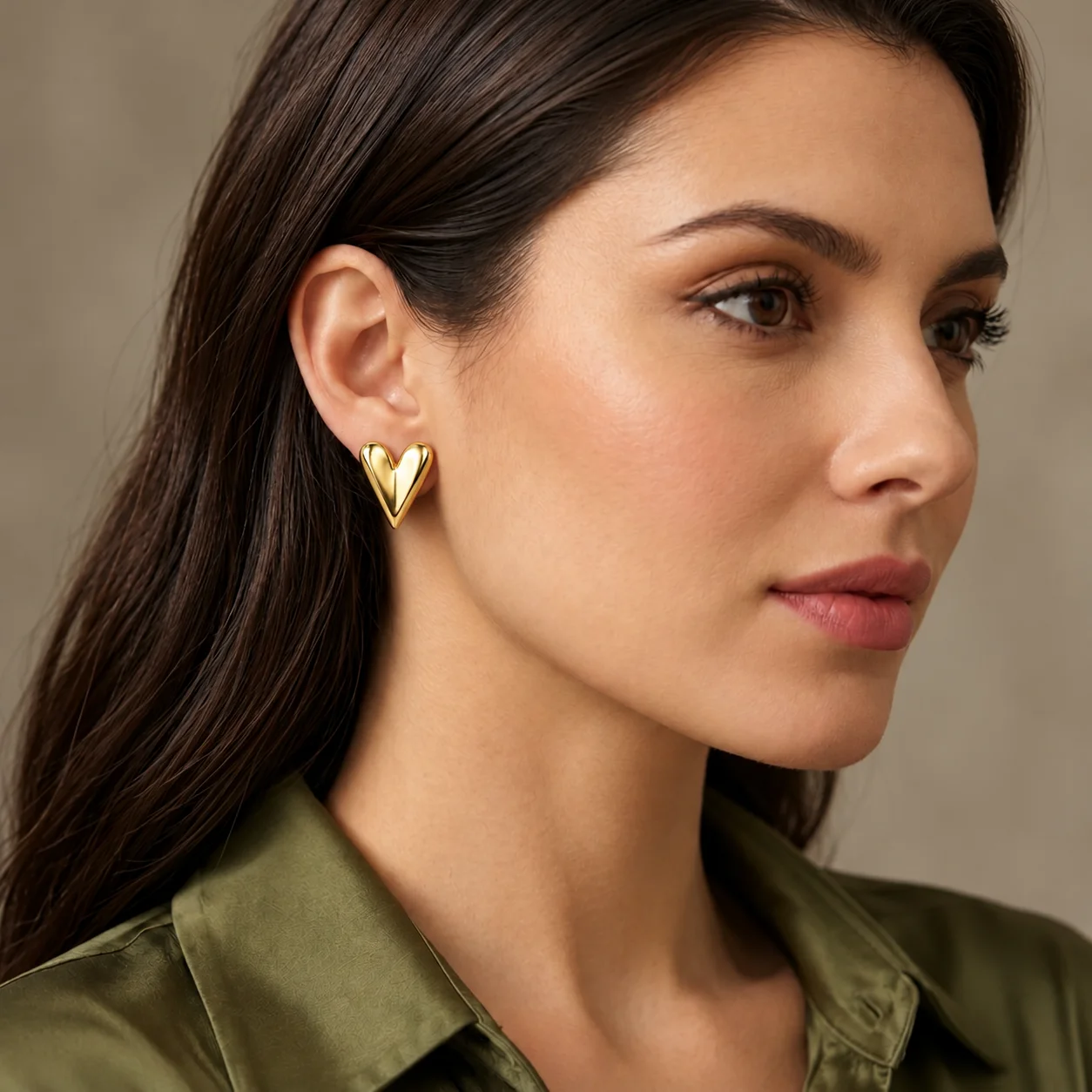 Golden Heart Sculpted Stud Earrings — photo 4