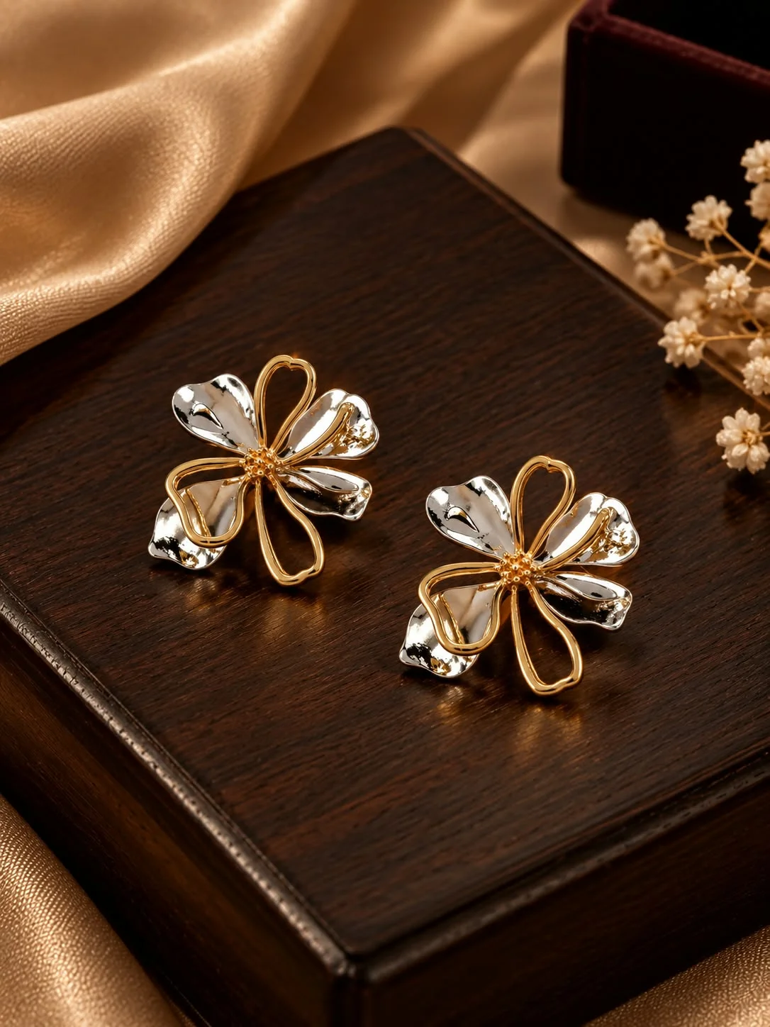 Metallic Duo Flower Earrings — photo 2