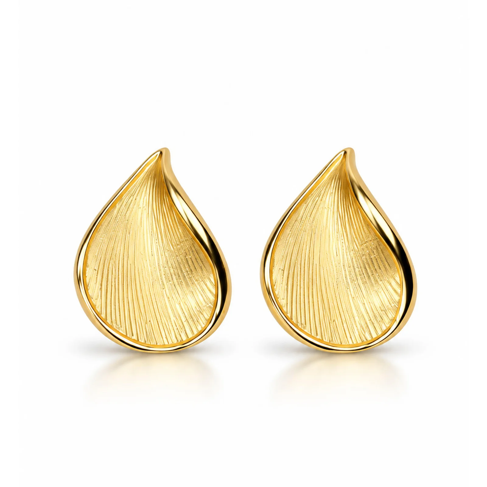 Aurelle Teardrop Studs — photo 2