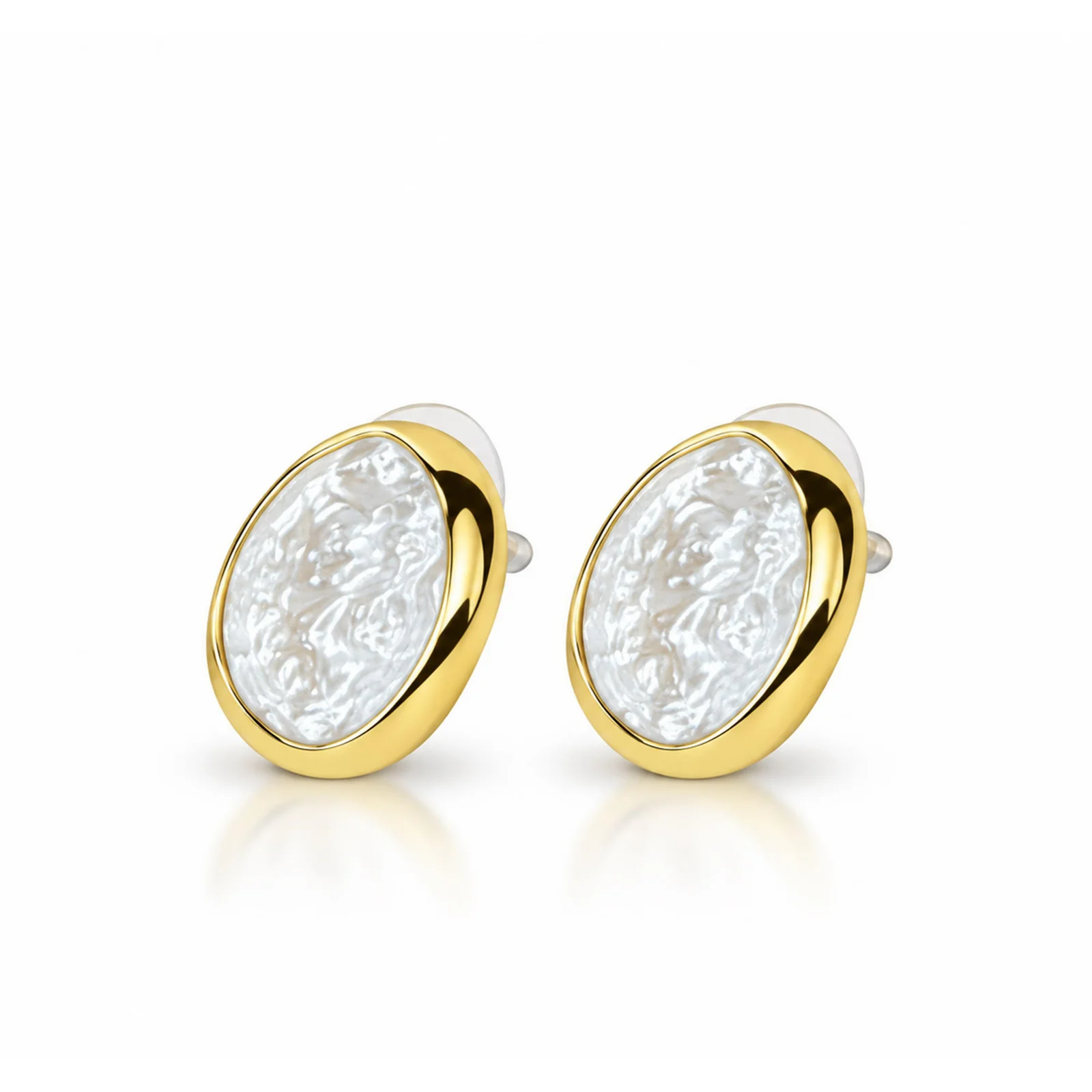 Pearlique Oval Studs — photo 3